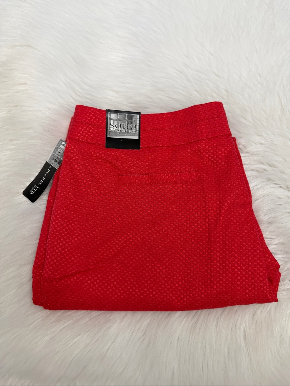 SOHO Apparel Red Textured Pull-On Pants Sz 16